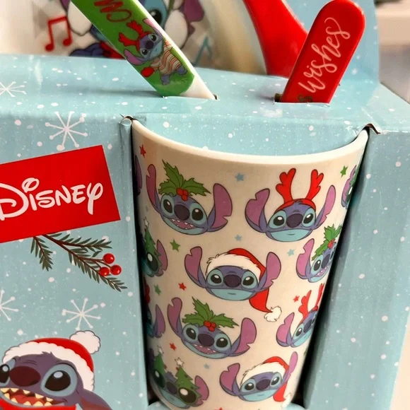 Stitch 5 pc Melamine Dinnerware Set - Picture 3 of 5